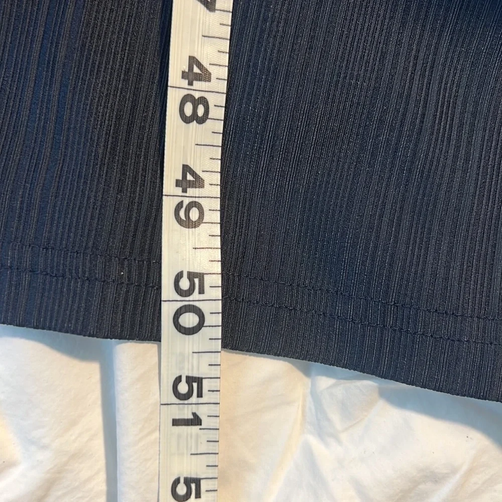 Lulu’s Black Swan, Flirty, Funky & Fabulous,Sexy Layered look, Classic,Timeless - Picture 13 of 15